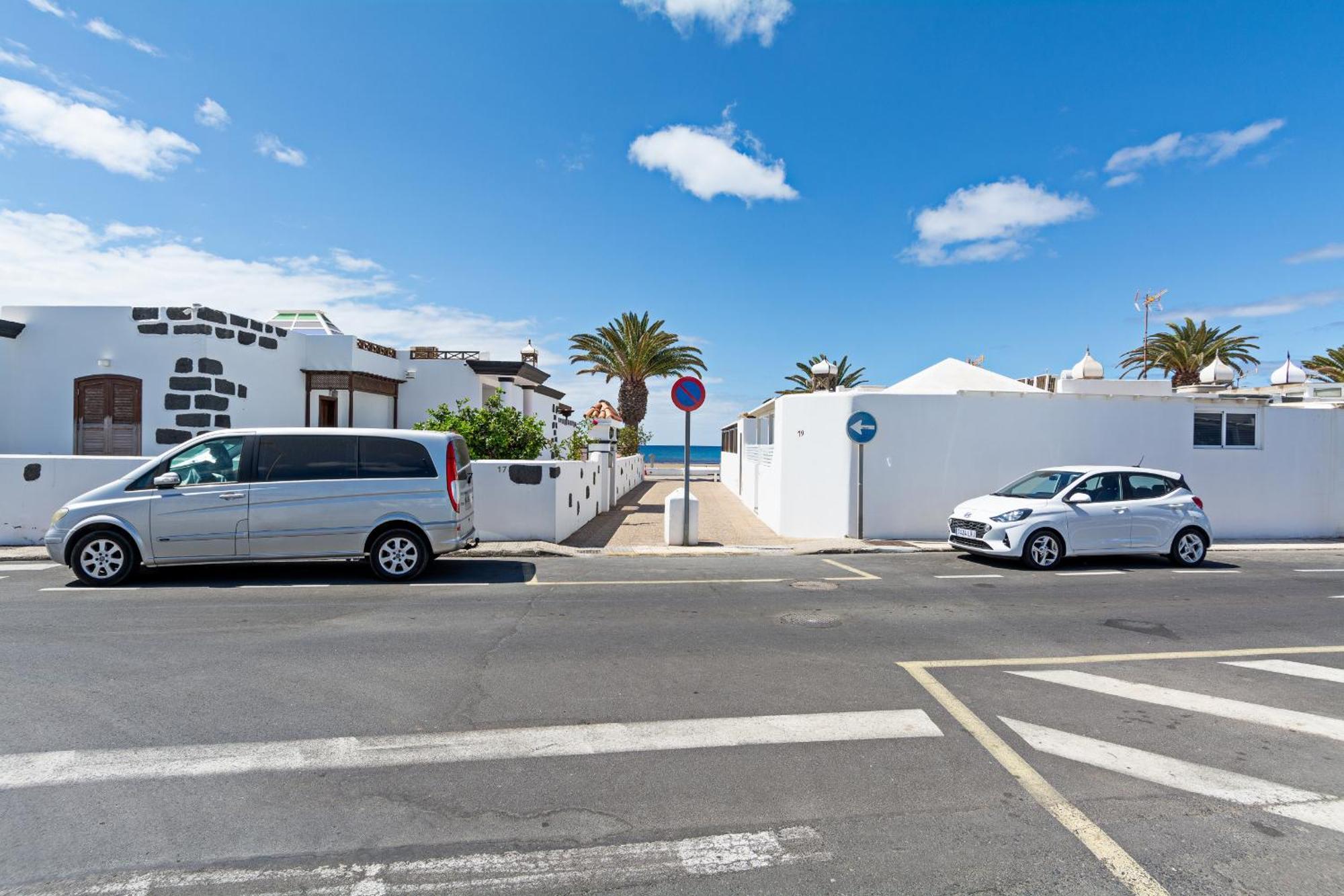 2Br Terrace Home - 10 Min Walk To The Beach Playa Honda  Exterior foto